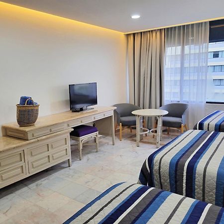 Beachfront Getaway Condo Cancún Buitenkant foto