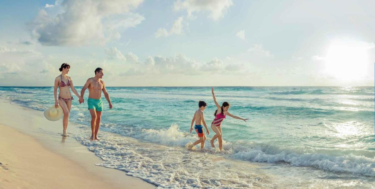 Beachfront Getaway Condo Cancún Buitenkant foto