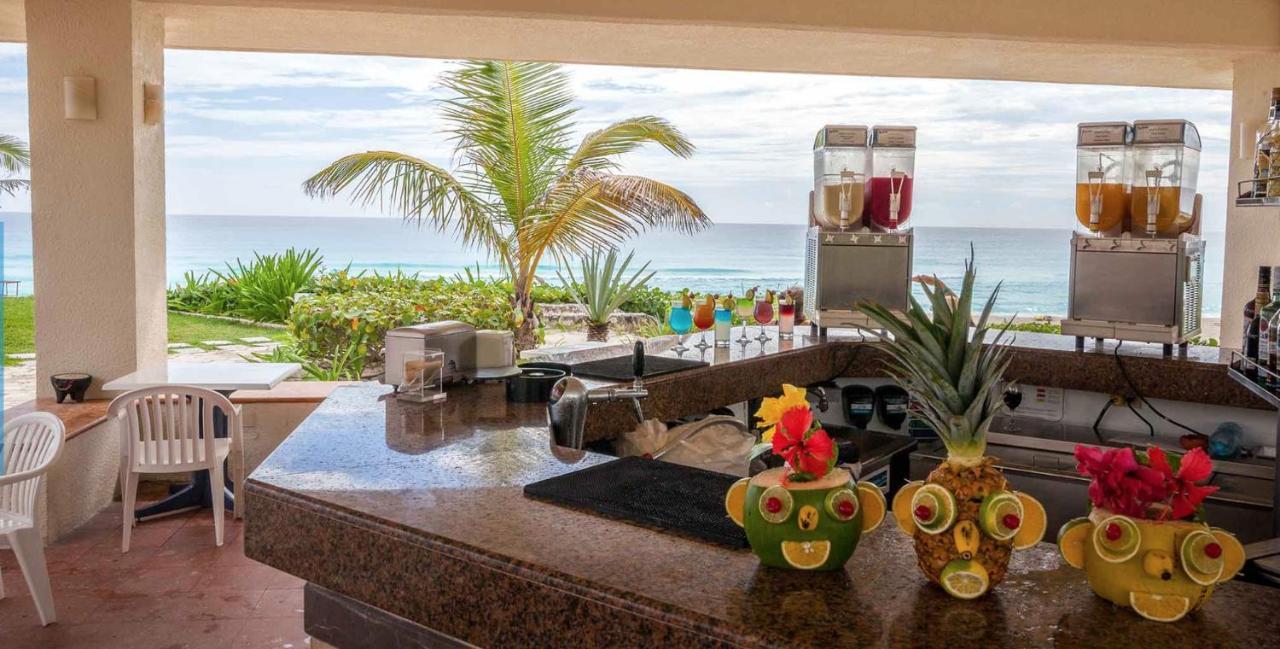 Beachfront Getaway Condo Cancún Buitenkant foto