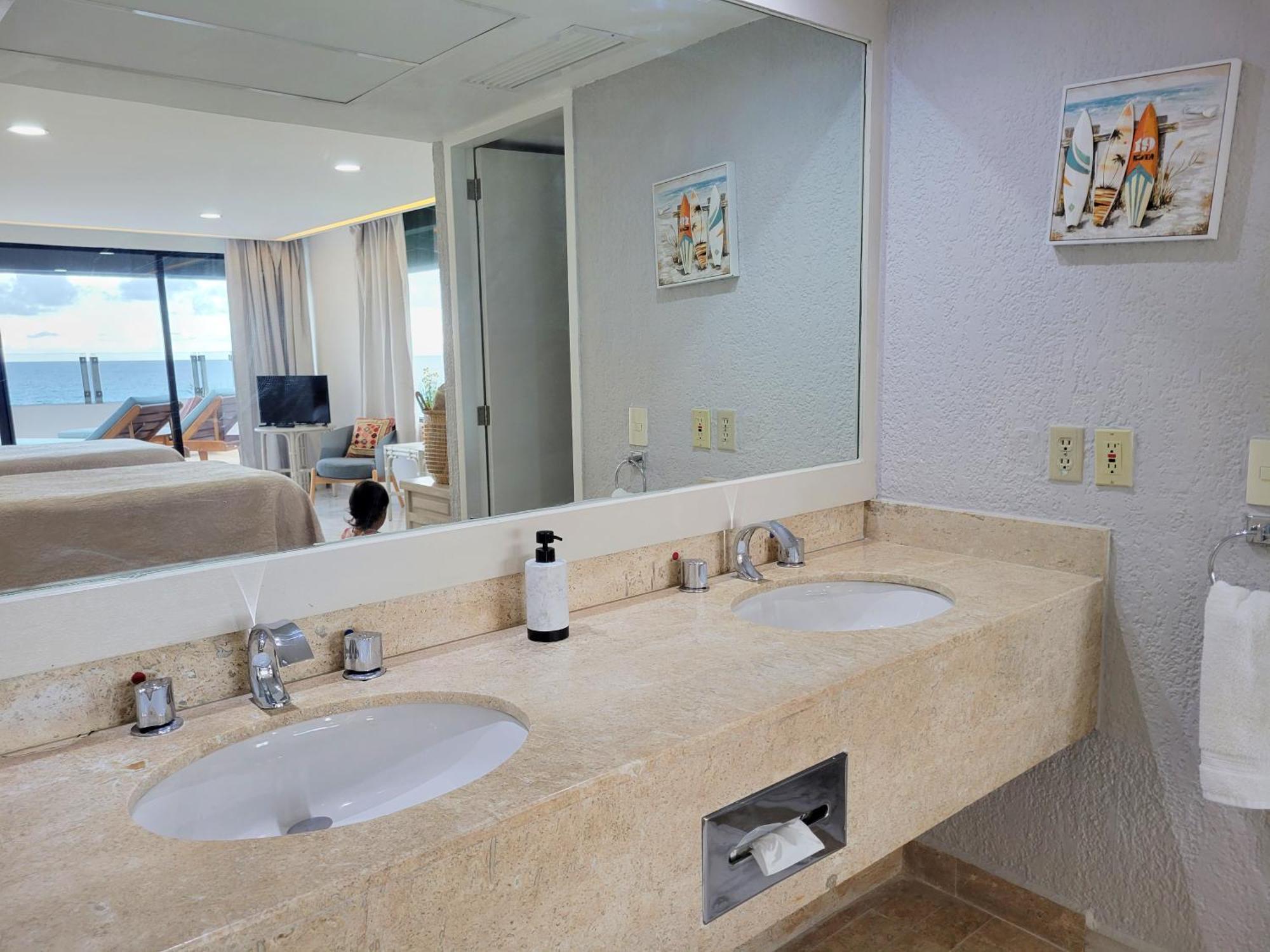 Beachfront Getaway Condo Cancún Buitenkant foto