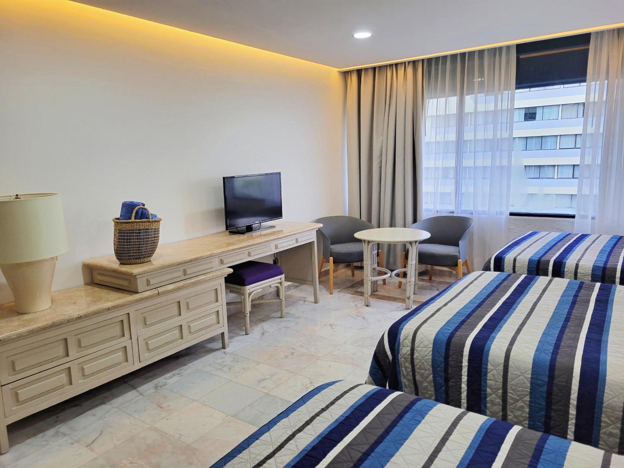 Beachfront Getaway Condo Cancún Buitenkant foto
