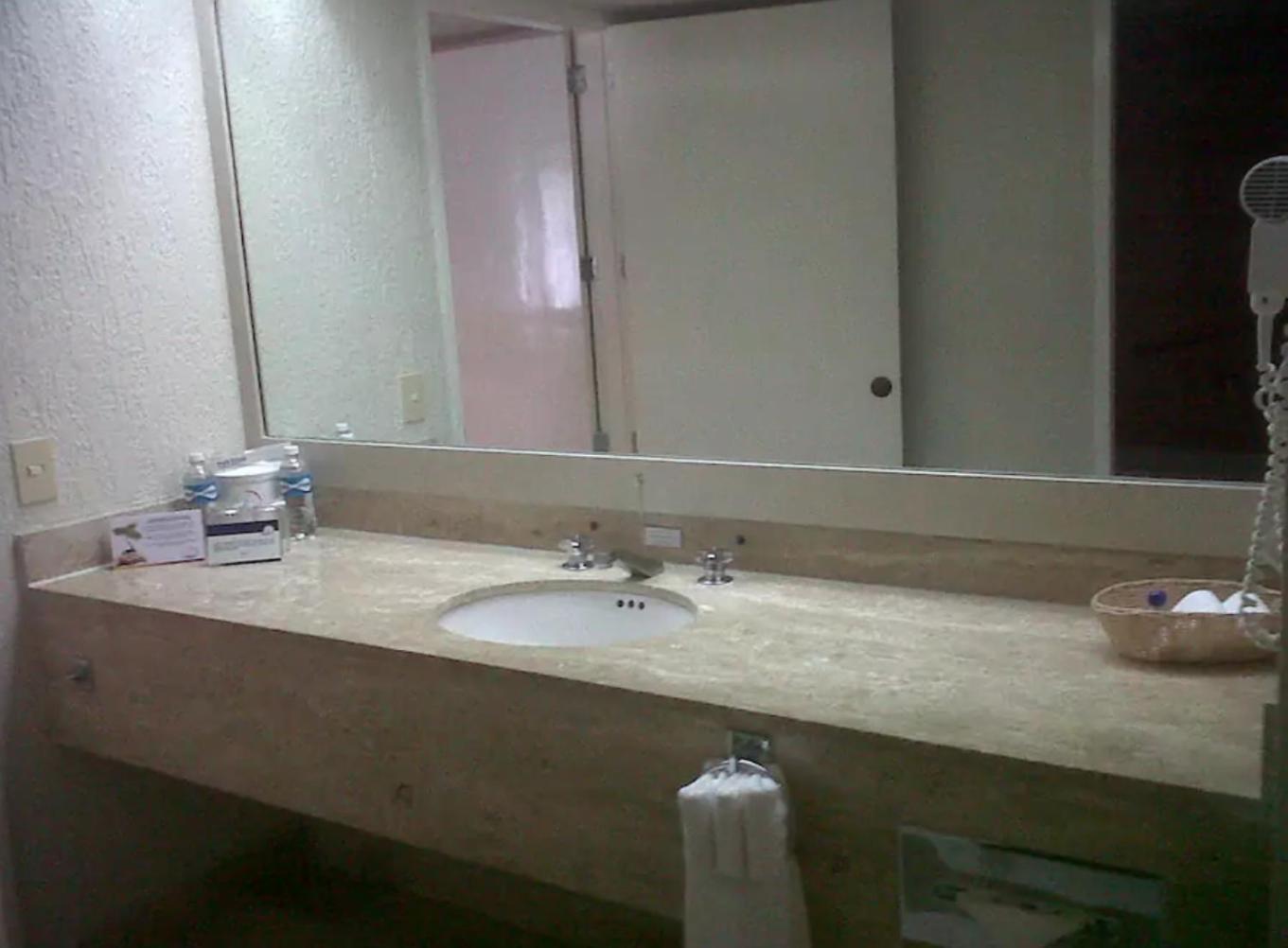 Beachfront Getaway Condo Cancún Kamer foto